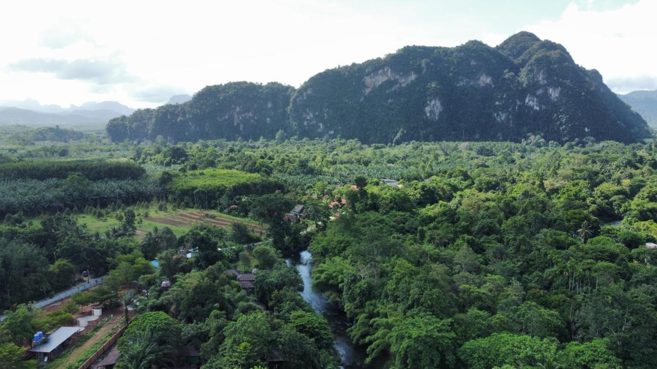 Khao Sok River & Jungle Resort Khao Sok National Park ภายนอก รูปภาพ
